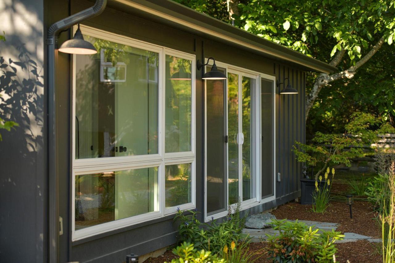 The Bayside Cottage North Saanich Exterior foto
